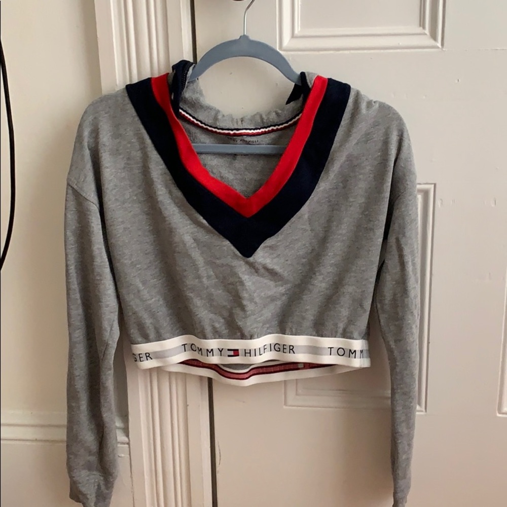 SOLD Tommy Hilfiger Crop Top hoodie